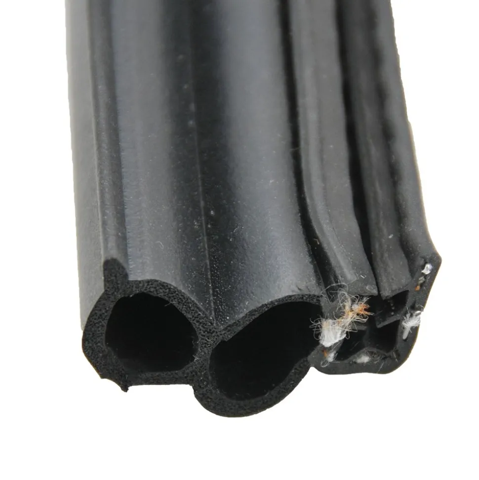 #018-181-BB – Double Bulb w/slide on clip, 1-1/2″ x 3/4″ x 28′