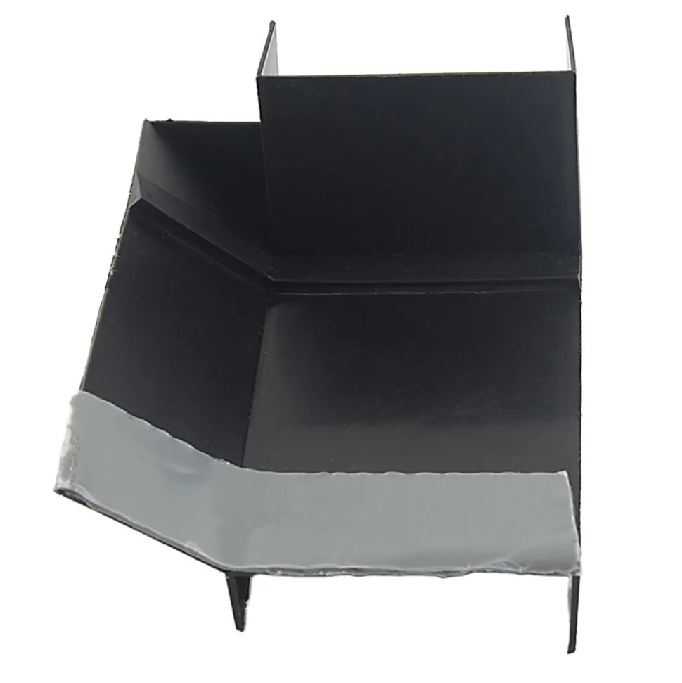 #018-1998-RH – Corner Blocks RH Notched, 4-1/2″ x 2-1/2″ x 3″