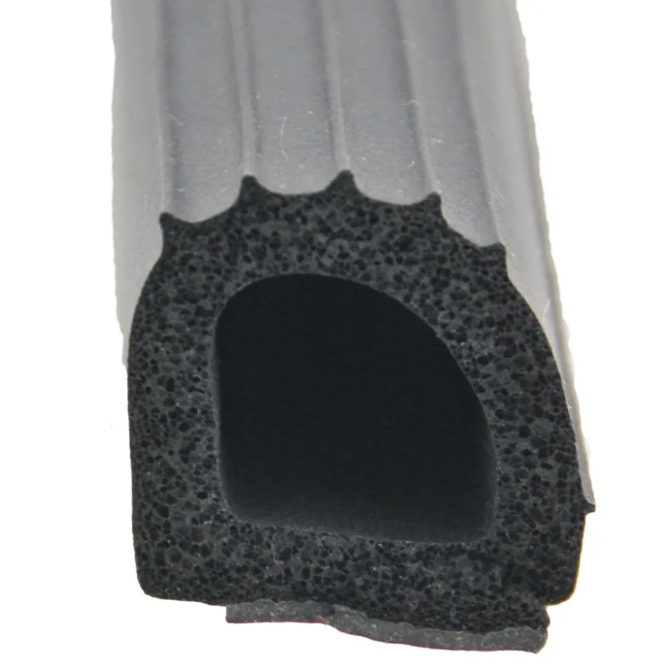 #018-206 – Ribbed Foam D Seal, 1″ x 1″ x 50′